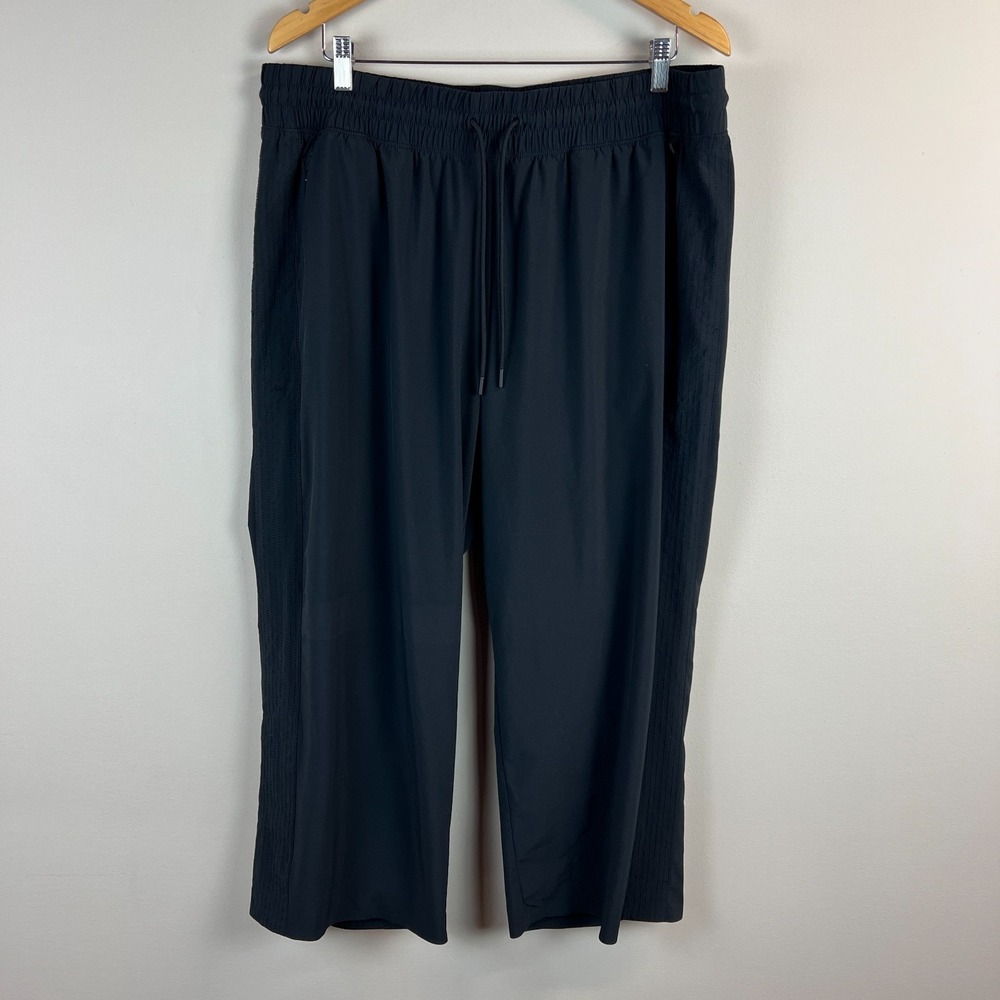 Athleta Avenue Wide Leg Crop Pants Womens 18 Black Athleisure Sporty Activewear